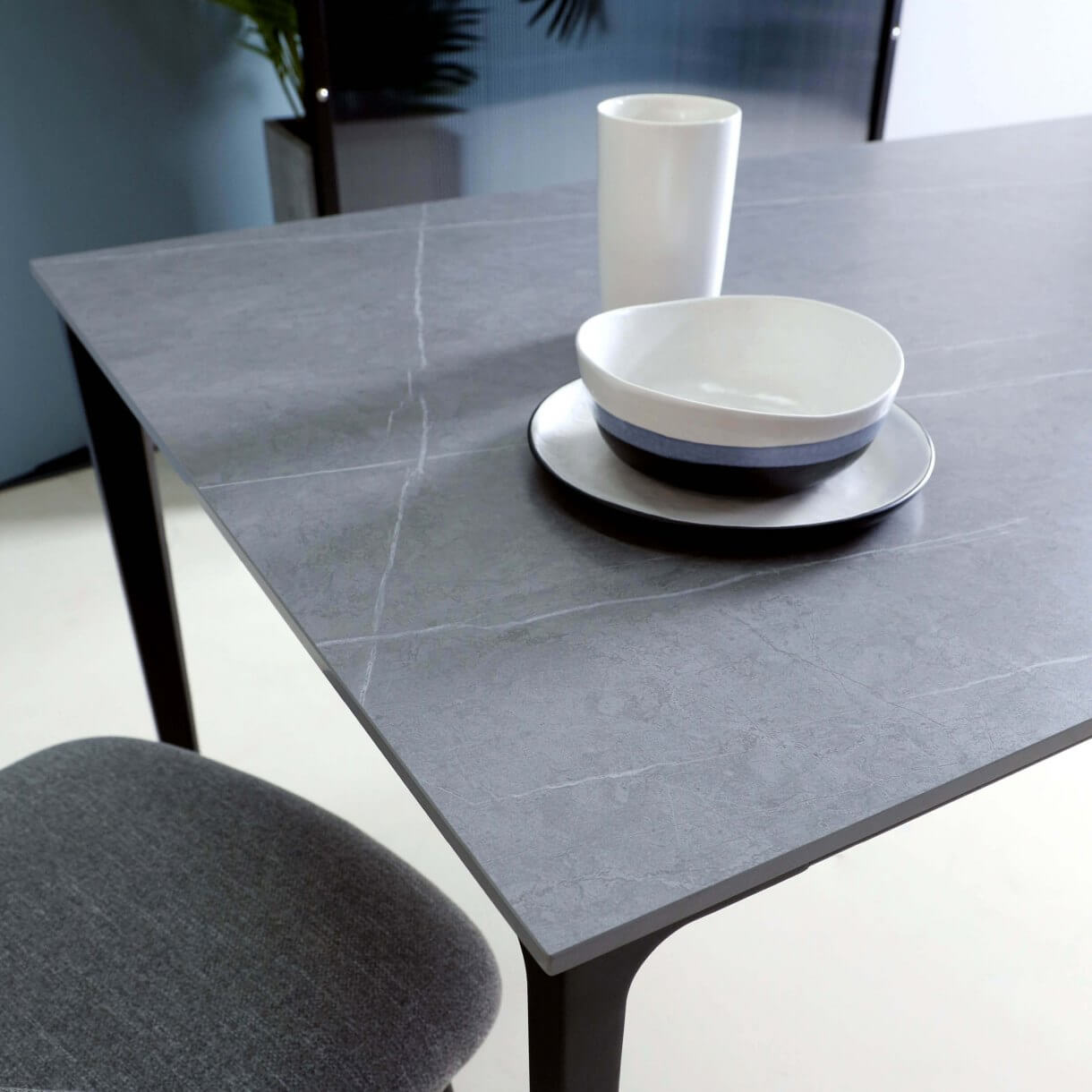 What is ceramic slab-sintered stone?